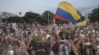 El BAILE DE LOS QUE SOBRAN:  De Chile Hasta Colombia