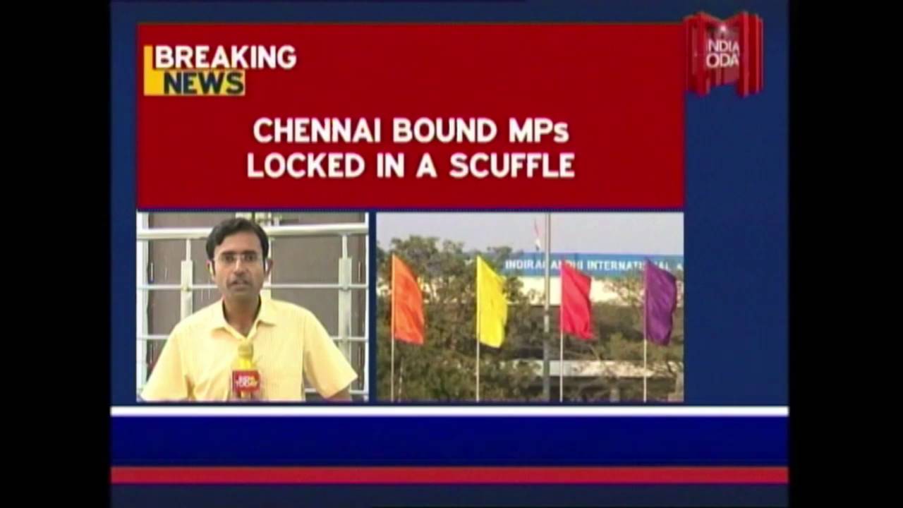AIADMK MP Sasikala Slaps DMK MP At Delhi Airport