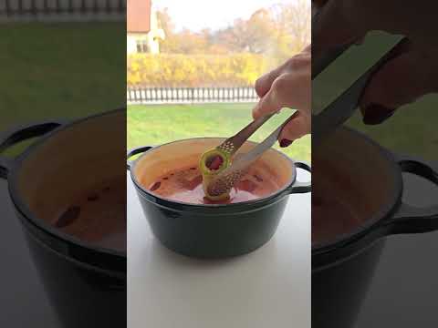 تعالوا نحضر سوا محاسي بحشوة لذيذة وبطريقة لحفر الكوسا سهلة محاشي