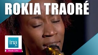 Rokia Traoré &quot;Dianfa&quot; (live officiel) | Archive INA