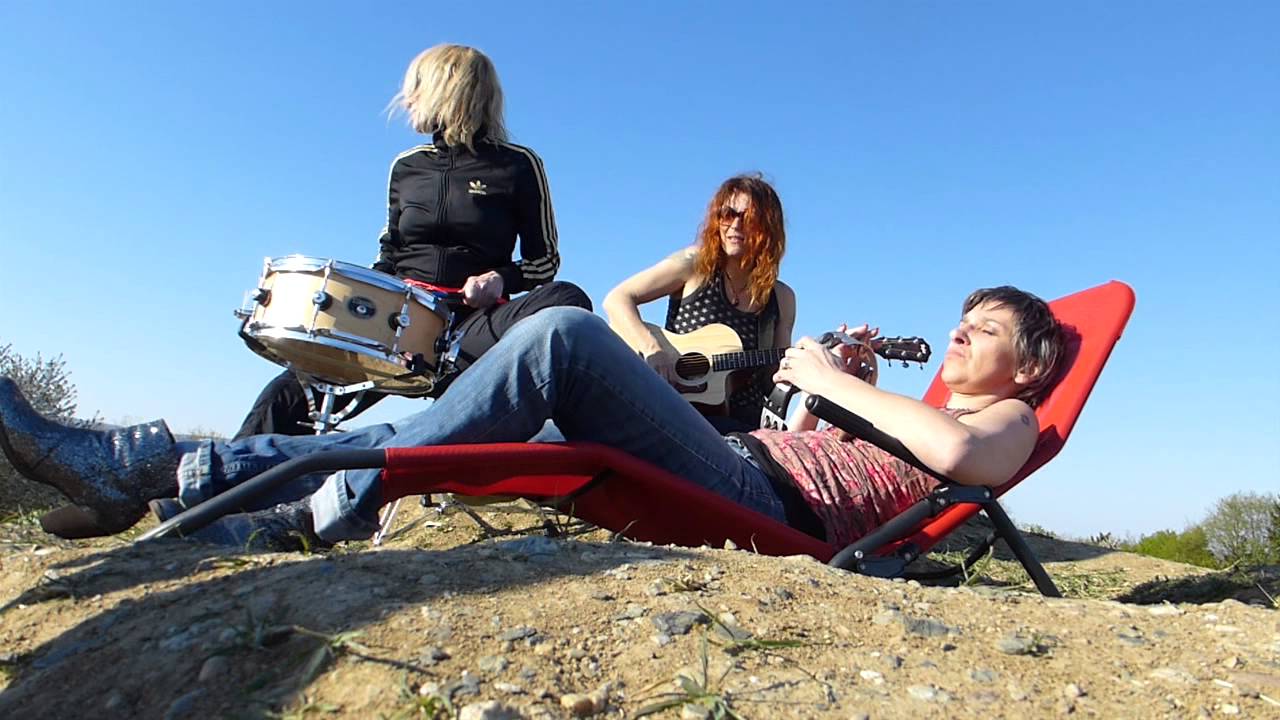 Chainsaw Blues - The Slags