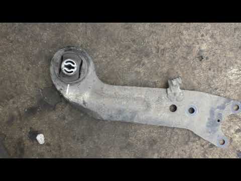 OPEL VECTRA 1.6 л Замена задних сайлентблоков