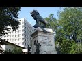 Лев. Памятник Интернету в Бухаресте. Связистам транспортникам железнодорожникам. Румыния апрель 2023