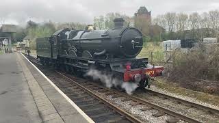 GWR 4-6-0 4079 Pendennis Castle runs around the train at Heywood, ELR, 12/4/24