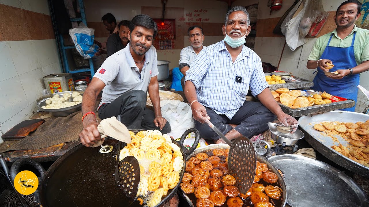 Famous Chote Lal Kachori, Bedai & Imarti of Gwalior Rs. 10/- Only l Gwalior Street Food | INDIA EAT MANIA