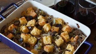 Gaby's Cornbread Stuffing (Thanksgiving Collaboration!)