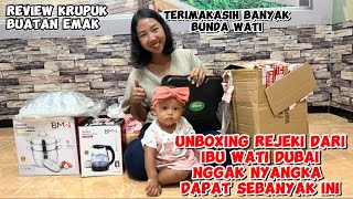 Download Lagu REVIEW KRUPUK BUATAN EMAK DAN UNBOXING REJEKI DARI IBU WATI DUBAI NGGAK NYANGKA DAPAT SEBANYAK INI MP3