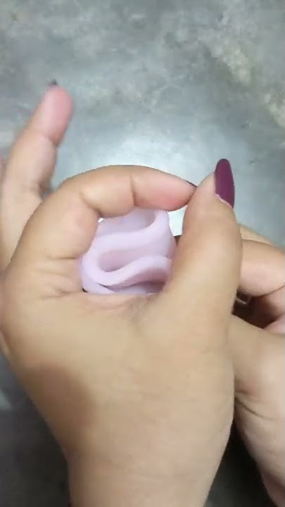 how to insert and remove menstrual cup| how to fold menstrual cup|#shorts#viral