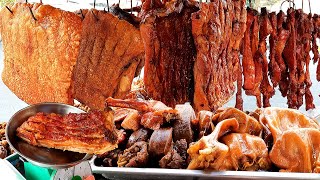 He Make Delicious! Juicy Roast Pork Belly, Braised Pork & Roast Ducks - Cambodian Street Food