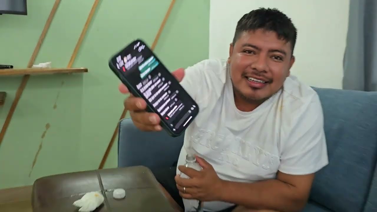 Mr. Charly Respondio Las Llamadas de la Señora Maria