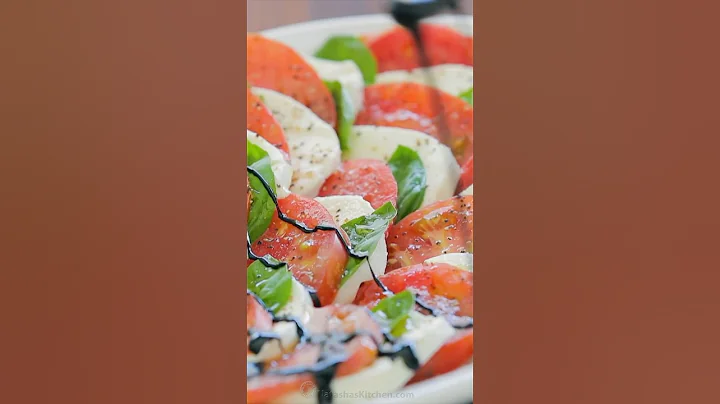 Caprese Salad—So Simple, So Perfect 😍 #shorts