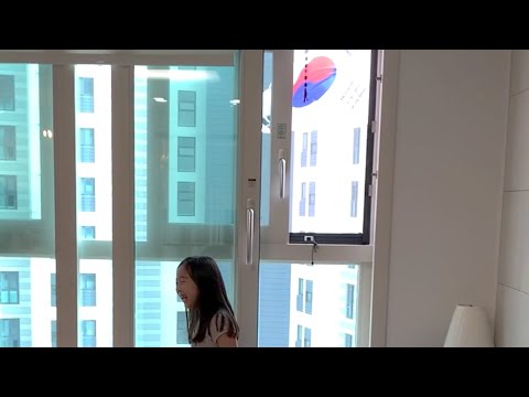 Gaecheonjeol , Playing the national anthem (ENG CC) - 태극기 휘날리며 개천절