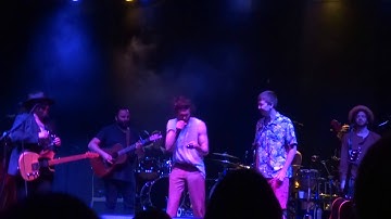 Edward Sharpe & the Magnetic Zeros - Life is Hard (Live)