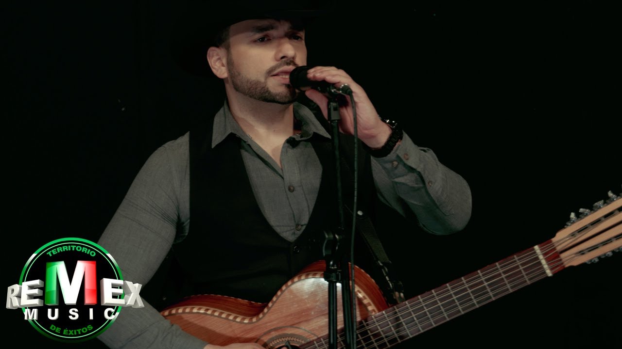 Carlo Mora - Pala Ajena (Video Oficial)