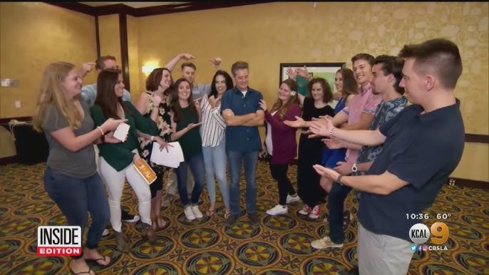 Katta mushuk yuklab olish Formadagi qizlarning porno rasmlari