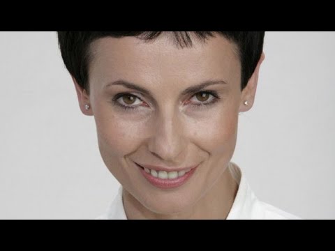 ЭТОТ ФИЛЬМ ЗАБЫЛИ,НО СТОИТ ОСВЕЖИТЬ ЕГО В ПАМЯТИ! ОНА ГОТОВИТСЯ К СВАДЬБЕ,НО ЗАСТАЕТ ЕГО С ДРУГОЙ...