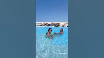 نسرين امين بالبكيني في الساحل الشمالي 