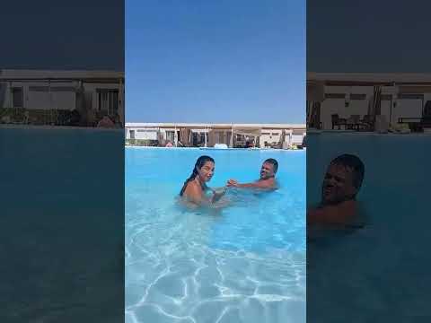 نسرين امين بالبكيني في الساحل الشمالي