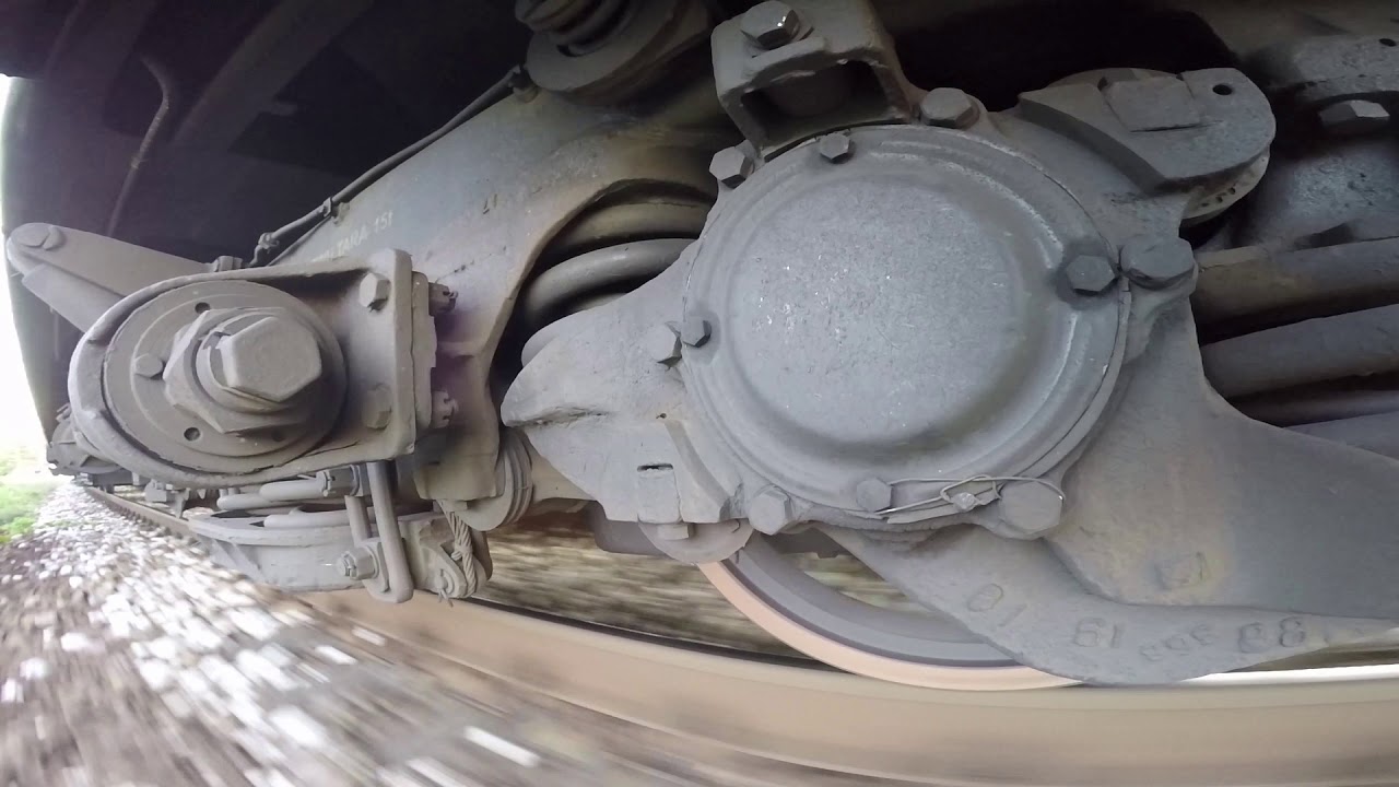 Gopro - Моторная тележка электропоезда ЭР2Т 4 / ER2T EMU motor bogie 4