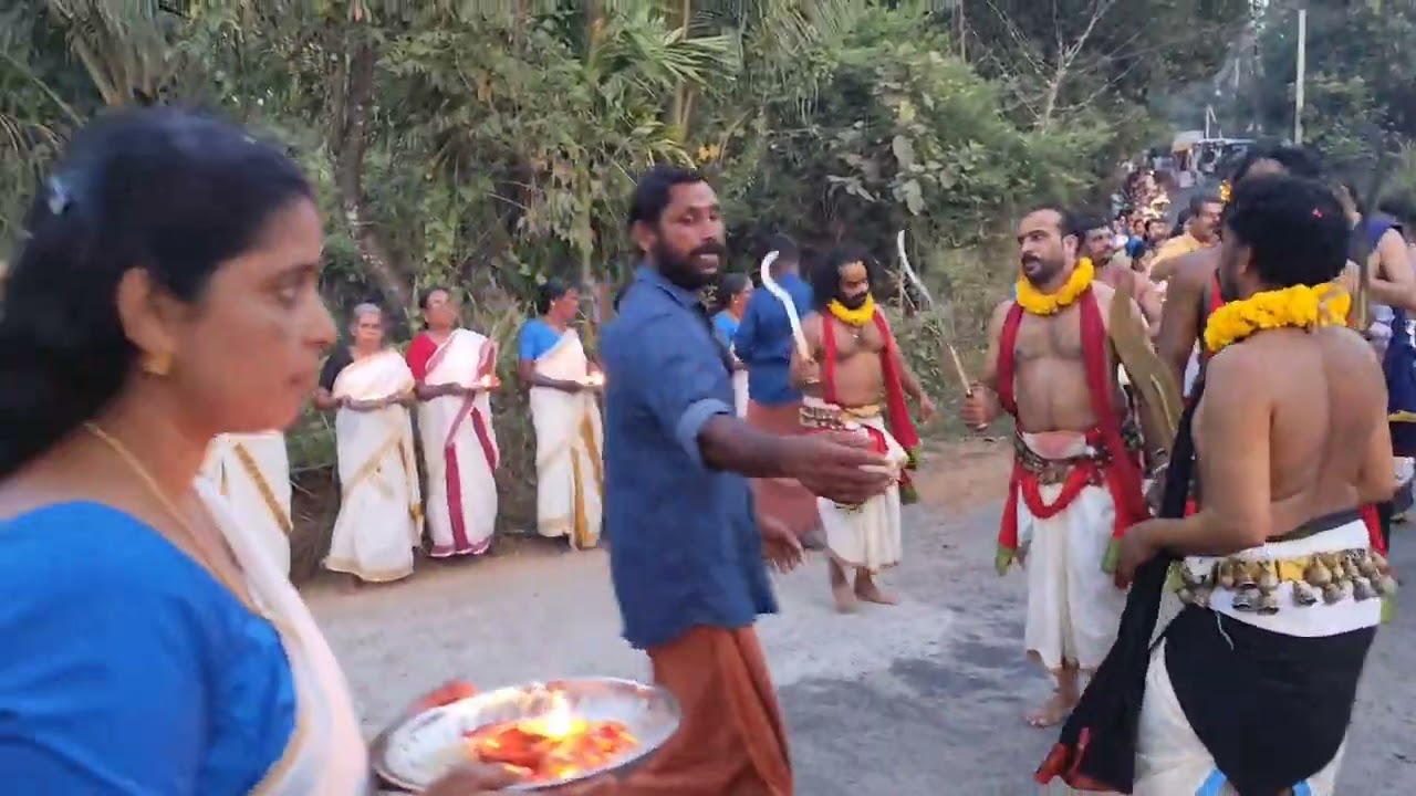 മരുതൂർ ദേശവിളക്ക്  മഹോത്സവം,....