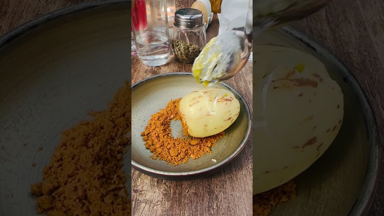 Cracking a Fake Egg! (It's actually dessert) 