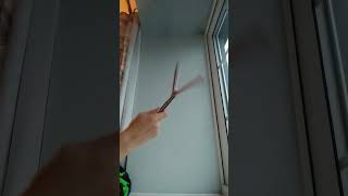 How to do a basic butterfly comb (Balisong) opening