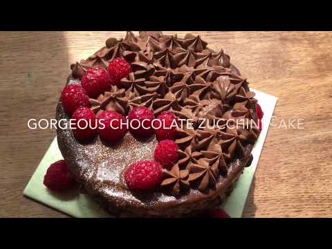 chocolate-zucchini-cake-|-thesugarcrumble