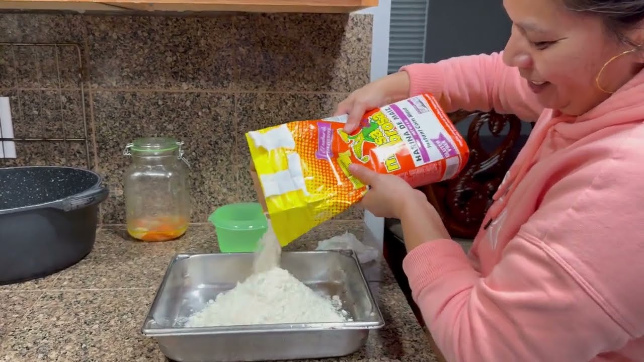 Caldo de pescado con tortillas hechas a mano 