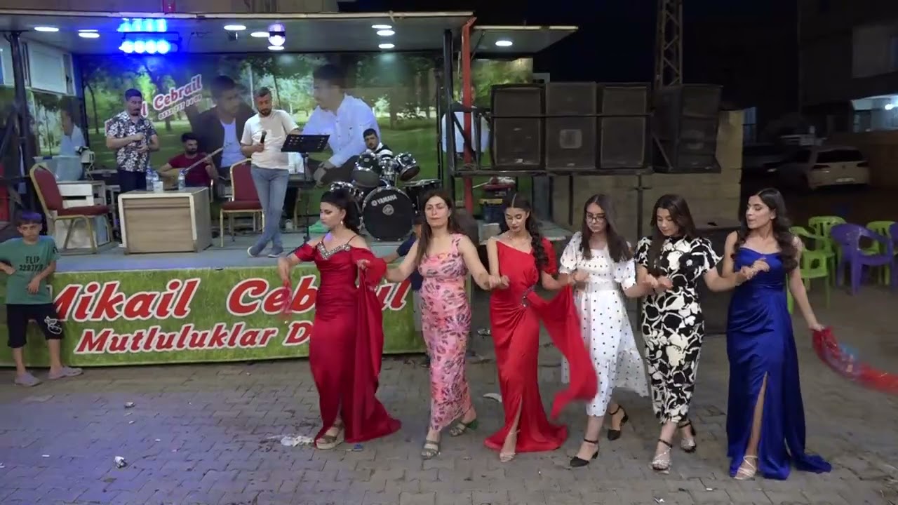 KAMERAMAN SELAMİ VE MİKAİL CEBRAİL FARKIYLA Y.KARAVAİZLİ KADİR VE SEDEF’in MUHTEŞEM DÜĞÜNÜ