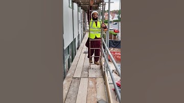 Got to get used to these scaffold ladders lol 😅