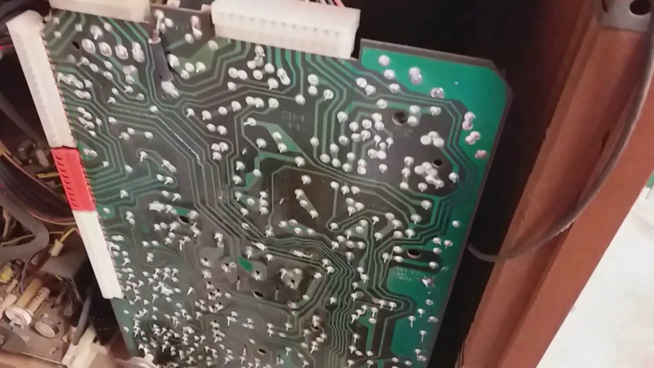 Vintage TV.  PYE 697 / Dynatron CTV19