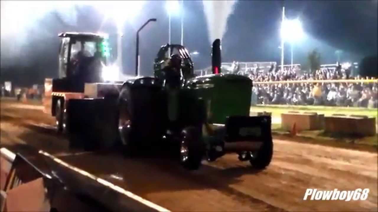 10,000lb Pro Farm Tractors Pulling in Platteville, WI 962014 YouTube