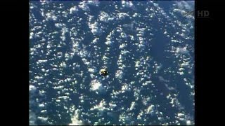 Progress 56 Docking (time lapse)