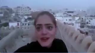 Cewek cantik non muslim menangis saat mendengar azan