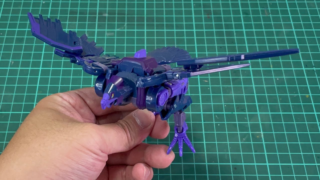 Transformers Legacy United Deluxe Class Star Raider Filch (Bird mode to ...