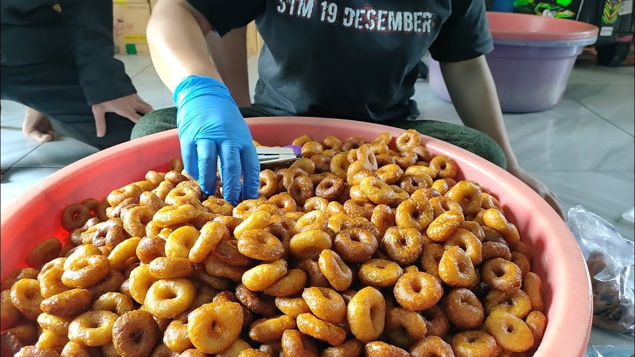 KEREN PRODUKSI 2 KWINTAL SEHARI USAHA KUE TRADISIONAL USAHA RUMAHAN keren-produksi-2-kwintal-sehari-usaha-kue-tradisional-usaha-rumahan