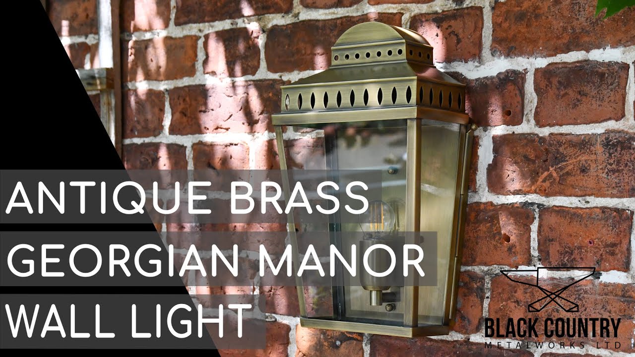 Antique Brass Georgian Manor Simplistic Brass Wall Light