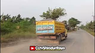 EDYANN NYARIS CRASH SAMA TRONTON!!😬😱 || Truck Jovanka Goyang Santai Di Jalur Shindur