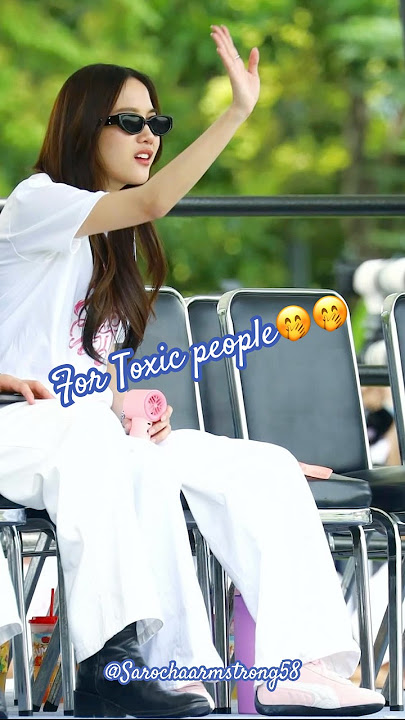 I’m waiting here✋🏻#srchafreen #gaptheseries #freenbecky #beckysanngels #beckyarmstrong