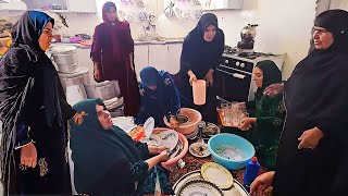 Download Lagu Funeral: Fariba and other women attend the ceremony MP3