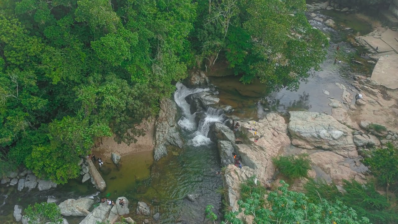 HERMOSO 🤩 RÍO EN LOMA DE CABRERA - YouTube