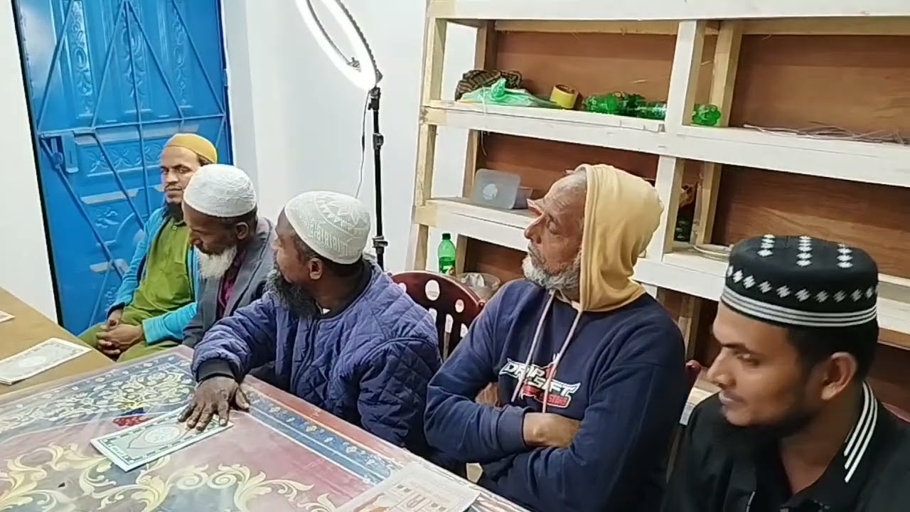 বয়স্কদের কুরআন শিক্ষার ক্লাস।আল্লাহ আমাদের সকলের মনের নেক আশা কবুল করুক আমিন❤️