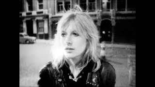 Marianne Faithfull, This Time Beware of Darkness