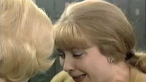 The Hello Girls S02E07