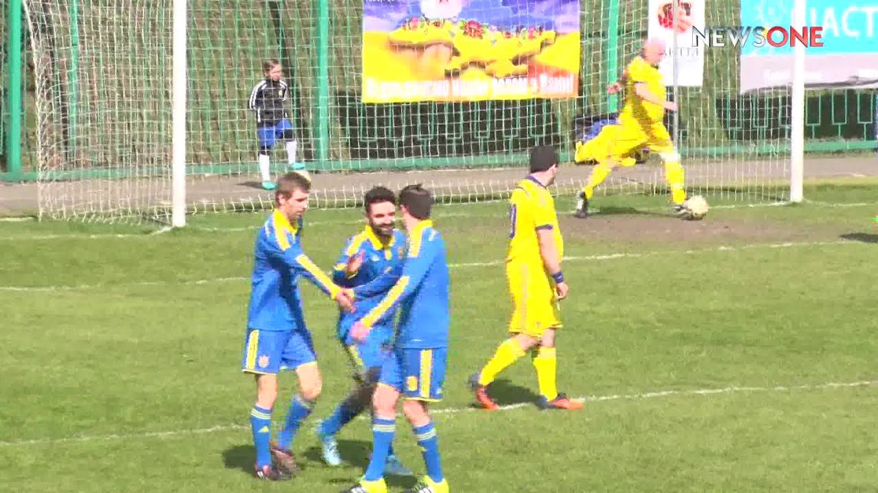 Матч збірної народних депутатів та збірної журналістів