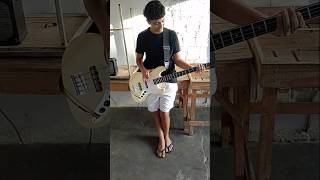tentando tocar a abertura de Kick bottowski no contra-baixo, #baixoiniciante #kickbuttowski #viral
