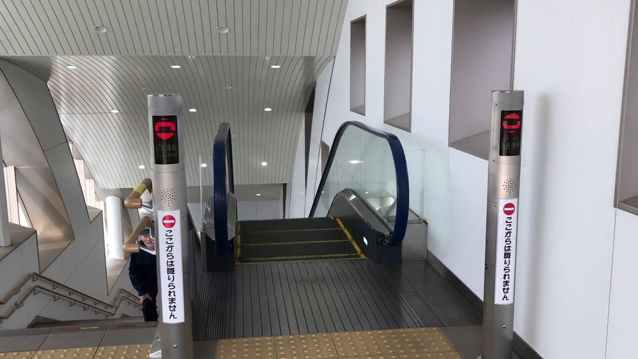 【人気急上昇中‼】松任駅裏の逆走防止ブザー有りの三菱エスカレーター