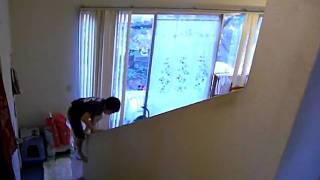 Bouzu Slidingfilmed From Up Stairs