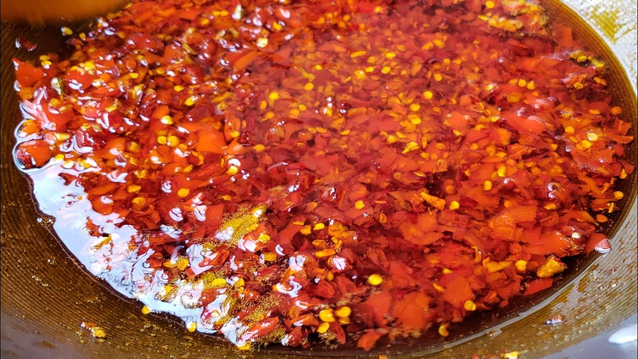 Garlic chili oil/ Easy homemade recipe 