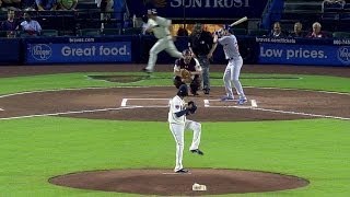 CHC@ATL: Ballboy dashes behind backstop during pitch